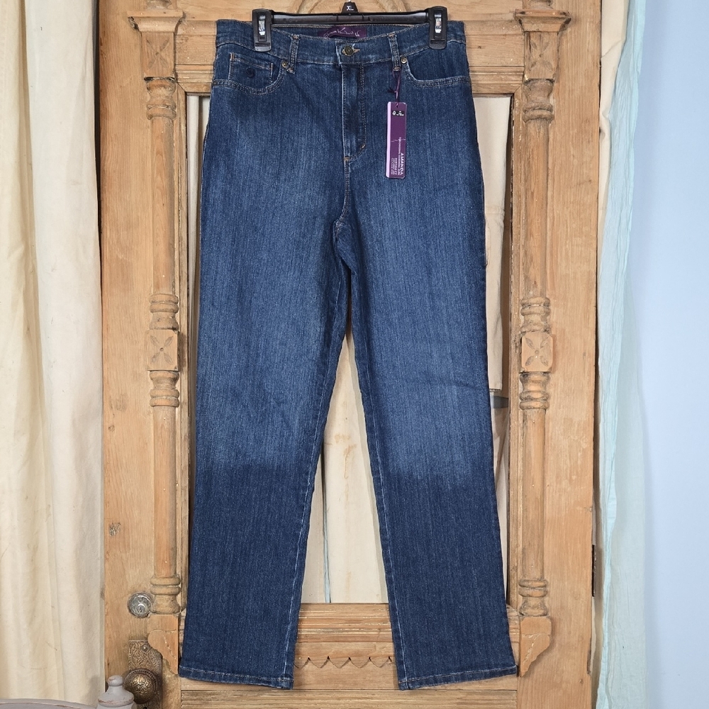 Gloria Vanderbilt Amanda Original Slimming  Jeans 8n Size  8